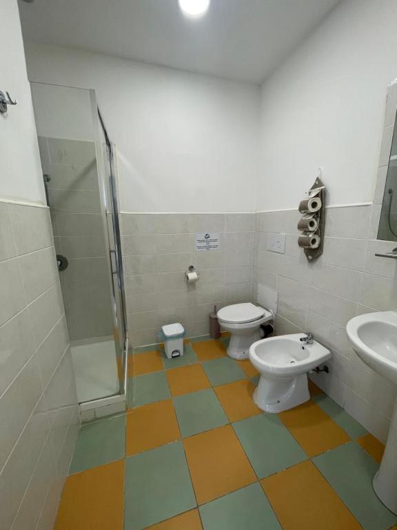 Central Rooms 128 Palermo Bagian luar foto